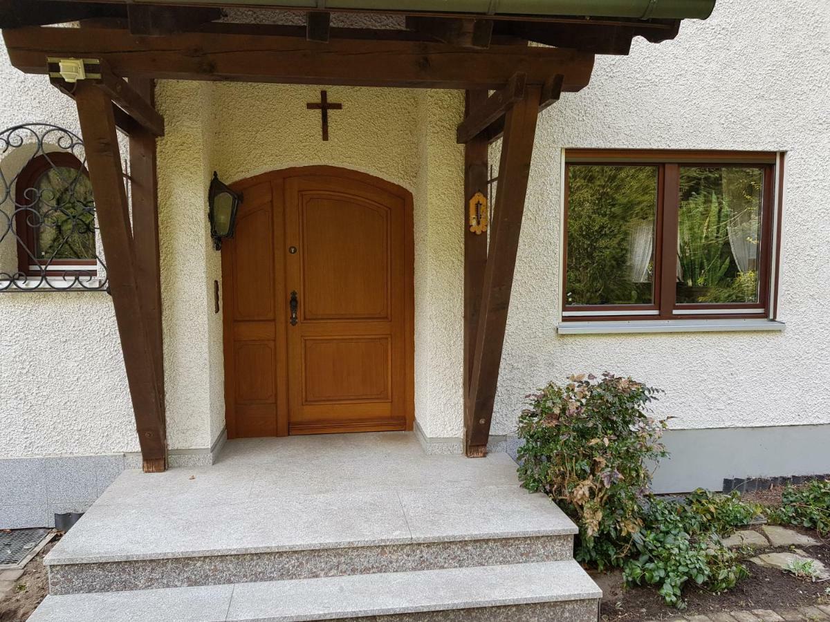 Gemuetliches Gaestehaus! Waldkraiburg Exterior foto